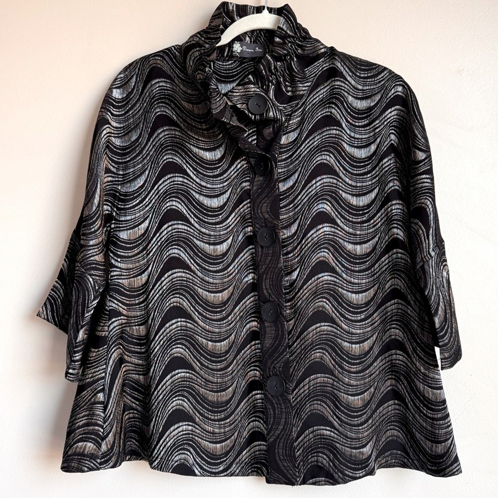 DAMEE Inc Black Gold Metallic Swing Jacket Small Button Front NYC ART to wear‎